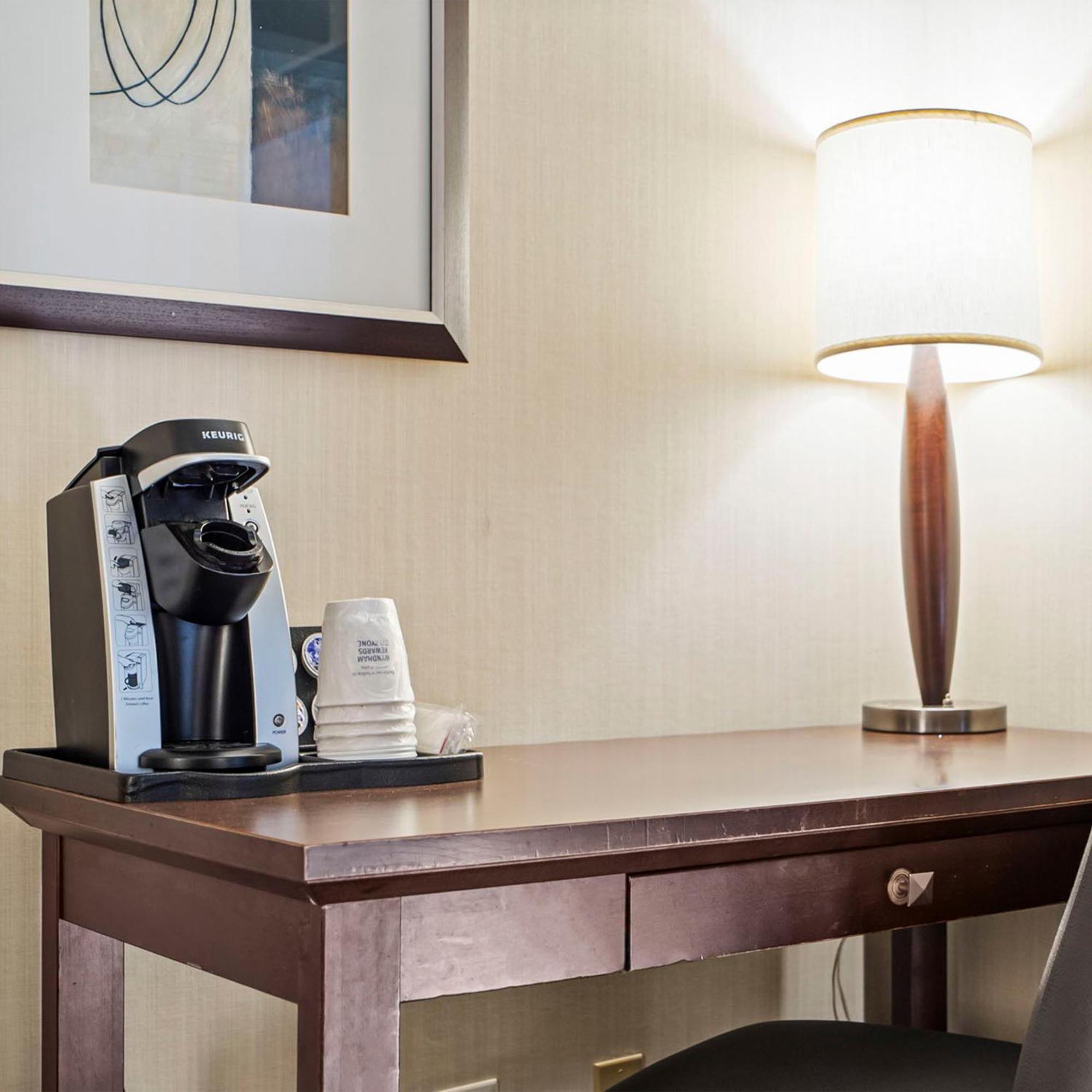 Travelodge Hotel By Wyndham Saskatoon Extérieur photo